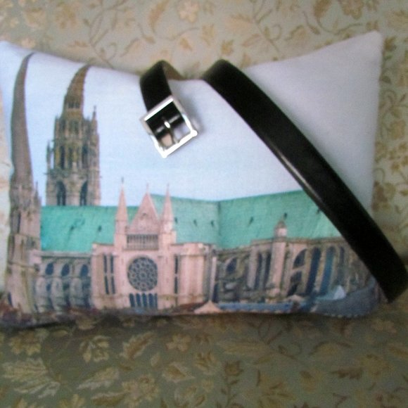 BLACK LEATHER BELT, NWT, 36"- 40" WAIST, 1" w SILVER BUCKLE, WOMEN'S or MEN'S - Picture 1 of 6